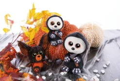 Nici 47549 Glubschis Halloween Sensenmann Sanito 25cm Plüsch Kuscheltier -Nici Plüschtiere Angebote Store 47549 10 46304 46305 Milieu 2048x1395