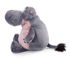 Nici 47978 Nilpferd DJ Nilbert 105cm Sitzend Plüsch Wild Friends GREEN 7 Nici 47978 Nilpferd DJ Nilbert 105cm Sitzend Plüsch Wild Friends GREEN -Nici Plüschtiere Angebote Store 47975 04 ZA Frei vorl 2048x1744 3