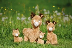 Nici 48608 Alpaka Al Paka 48cm Stehend Plüsch Kuscheltier GREEN -Nici Plüschtiere Angebote Store 48606 12 48604 48602 48608 Milieu 2048x1366 2